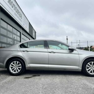 VW Passat 1.6 TDI Confortline - Image 2