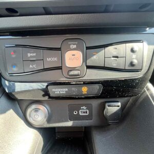 Nissan Leaf N-Connecta - Image 15