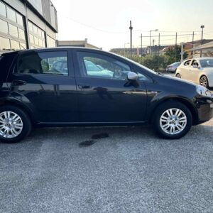 Fiat Punto 1.2 Young S&S - Image 8
