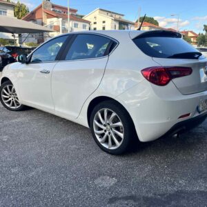 Alfa Romeo Giulietta 1.6 JTDm Distinctive - Image 3