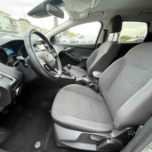 Ford Focus SW 1.5 TDCi Titanium - Image 9