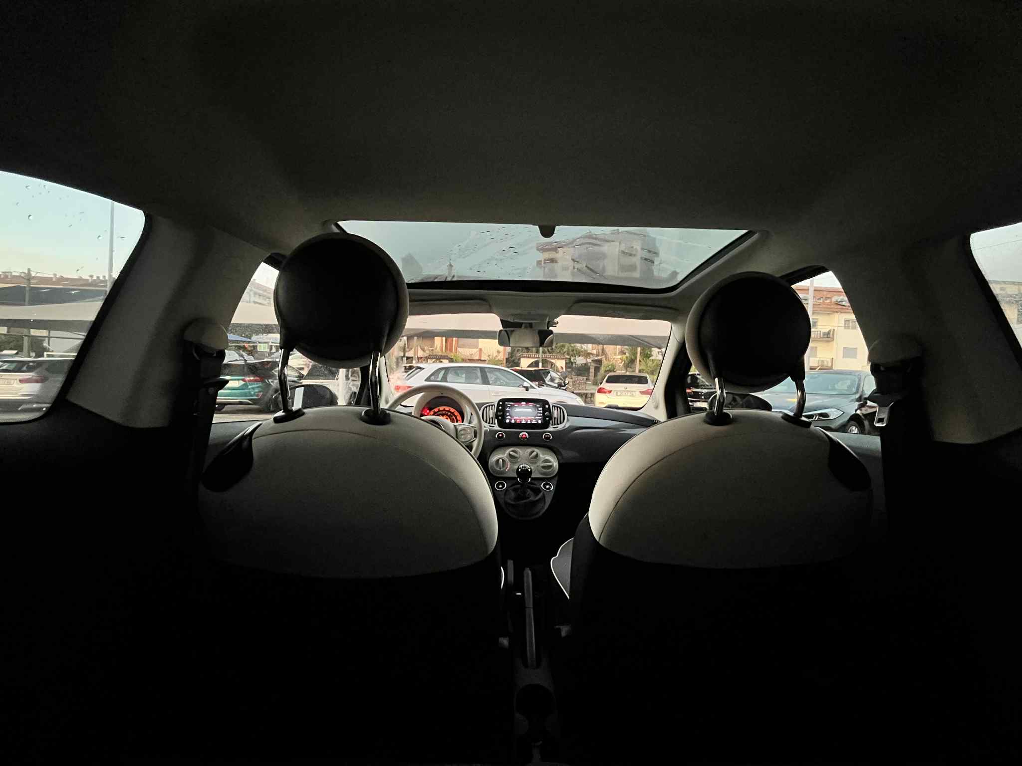 Fiat 500 1.0 Hybrid Lounge - Image 14