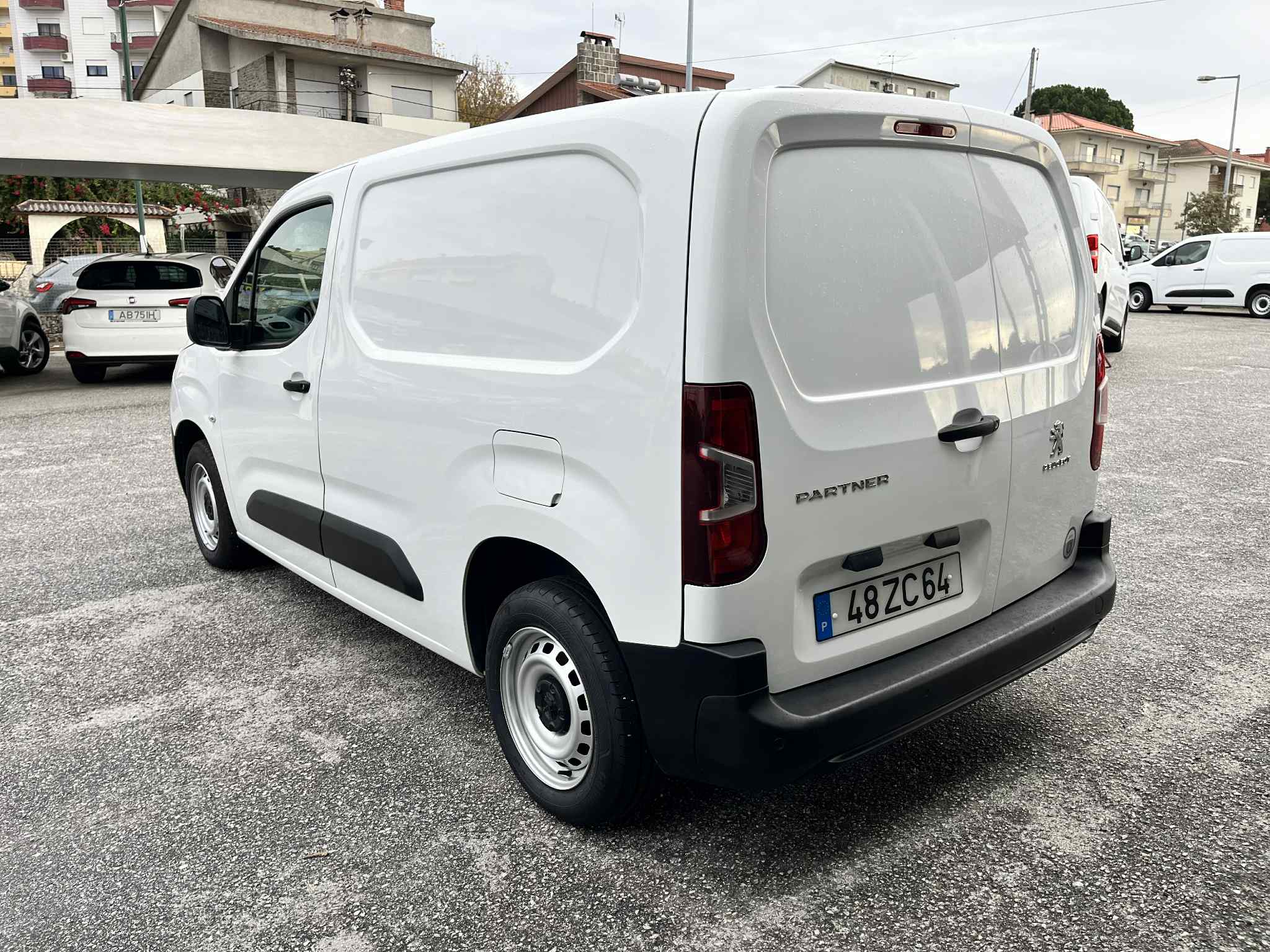 Peugeot Partner 1.6 HDi C/ IVA - Image 4