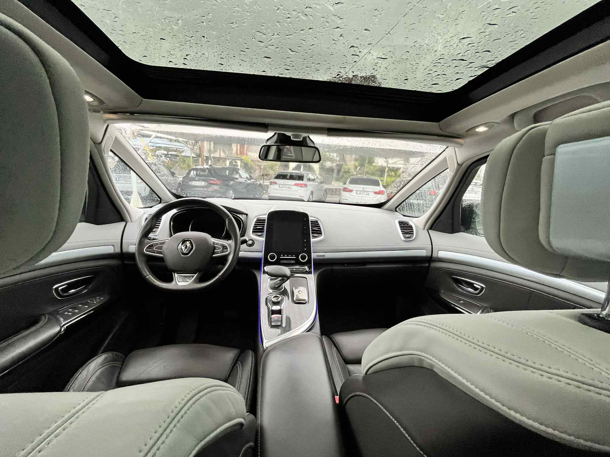 Renault Espace 1.6 dCi Initiale Paris EDC - Image 10