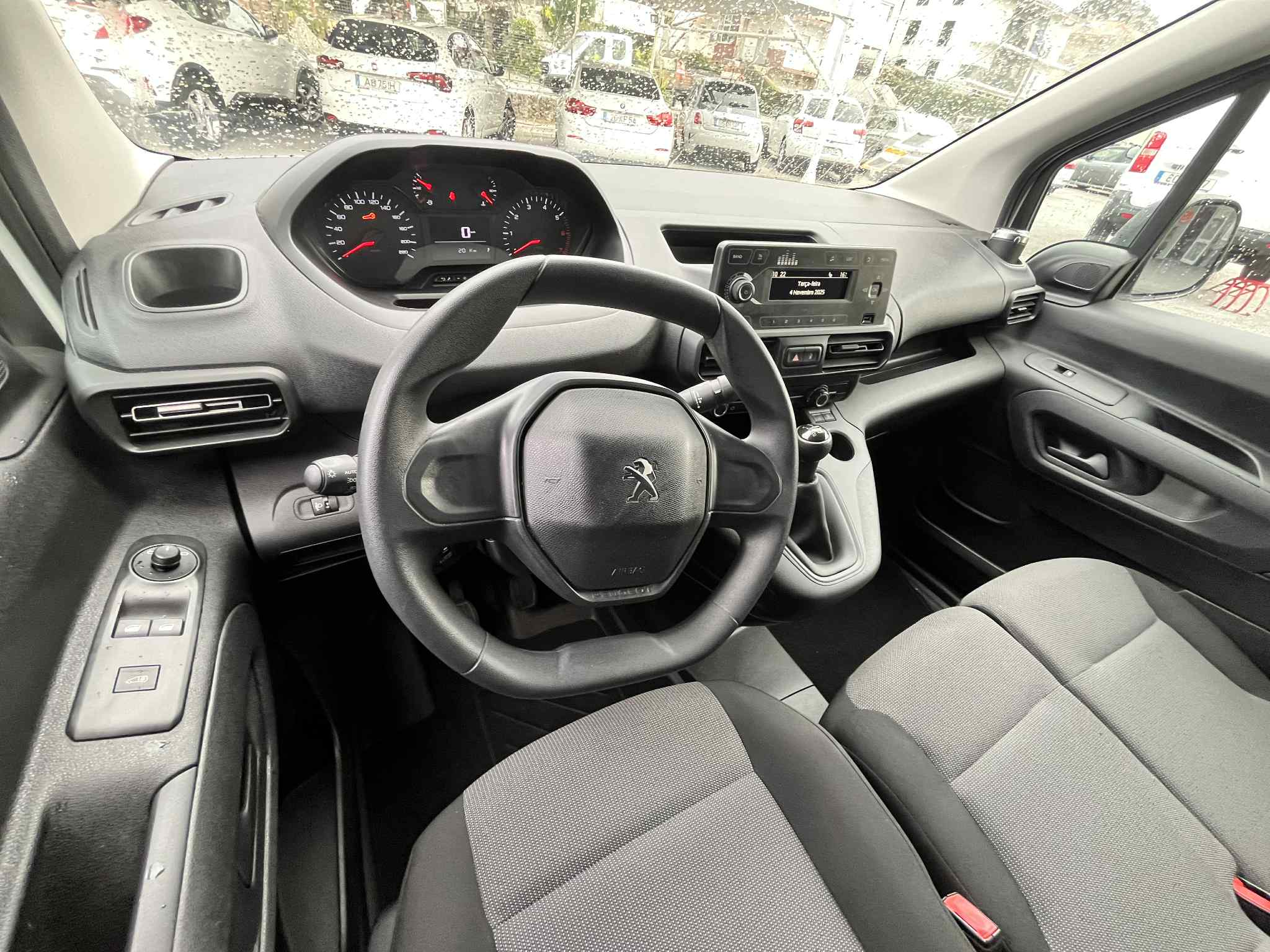 Peugeot Partner 1.6 HDi C/ IVA - Image 8