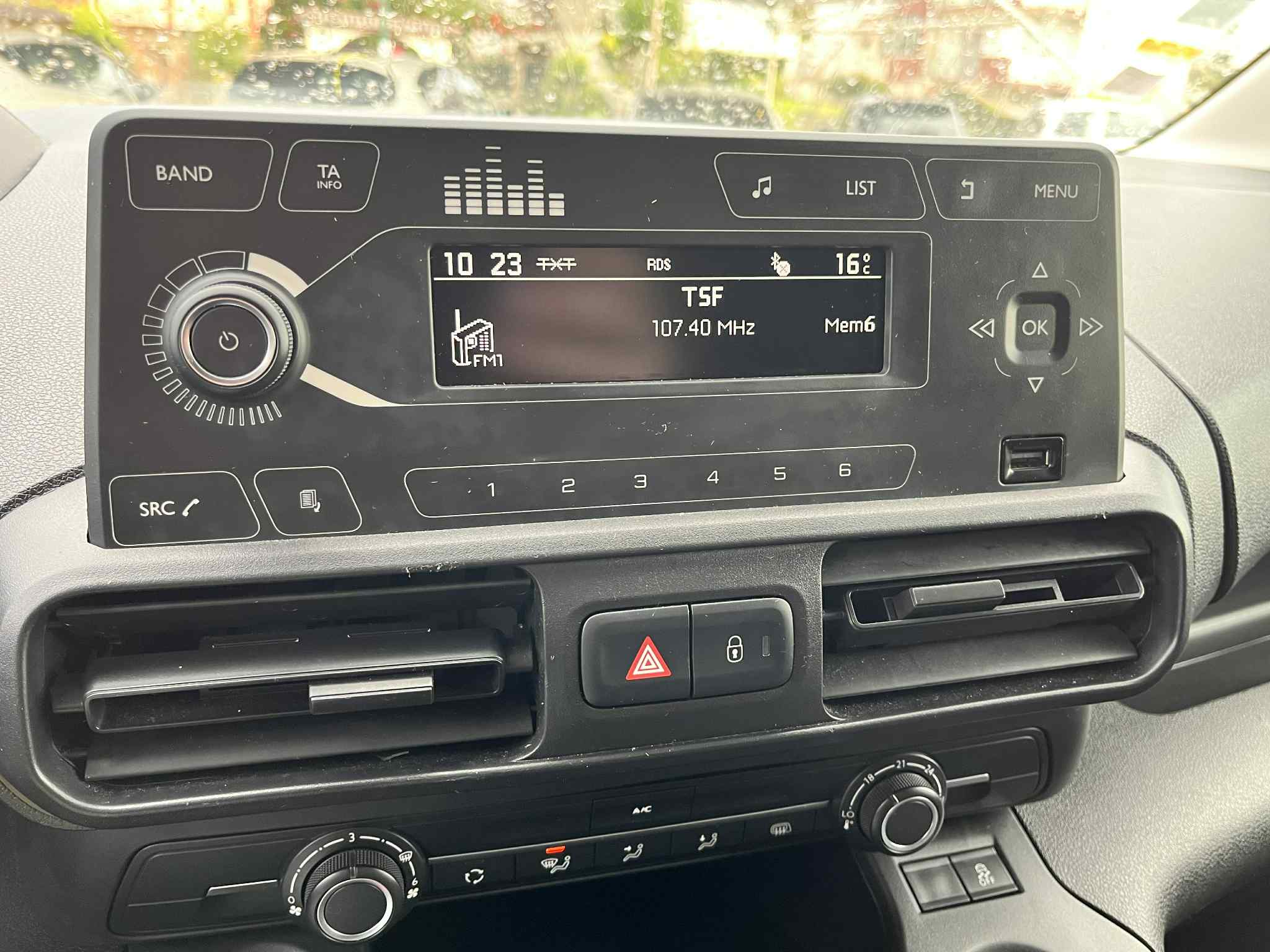 Peugeot Partner 1.6 HDi C/ IVA - Image 17