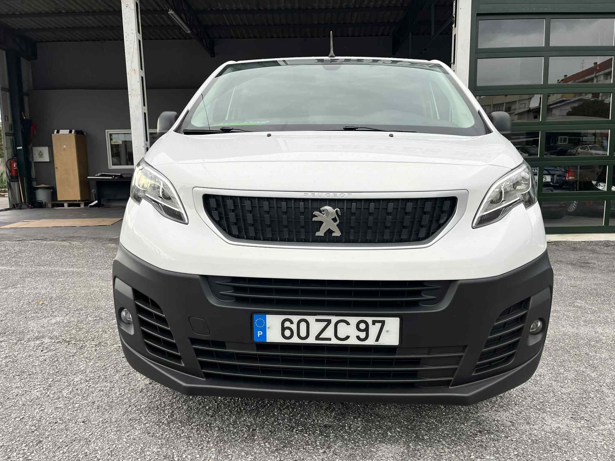 Peugeot Expert 1.6Hdi L2 IVA dedutivel - Image 6