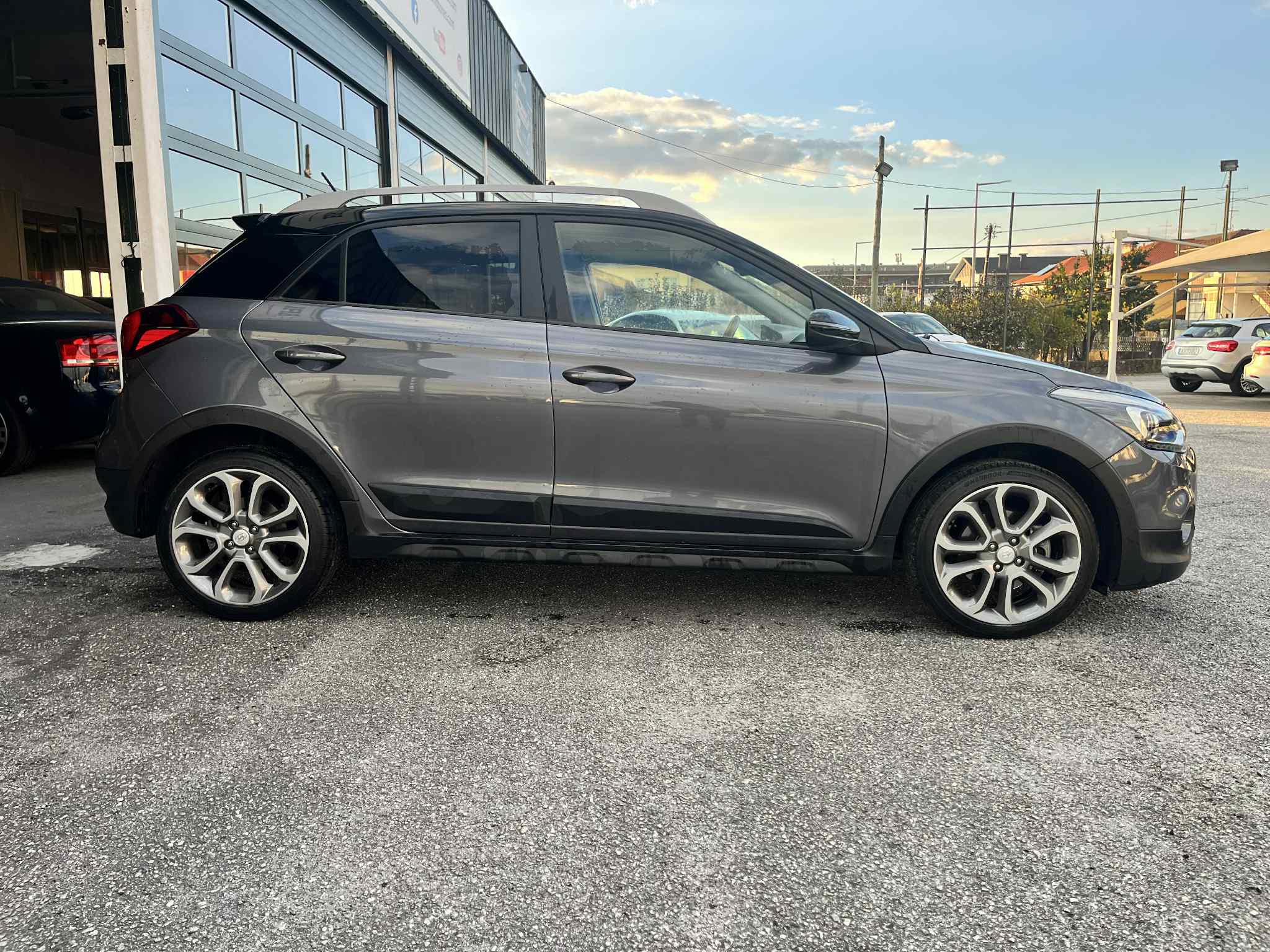 Hyundai i20 Active 1.0 T-GDi Style+TT+CI 7DCT - Image 7