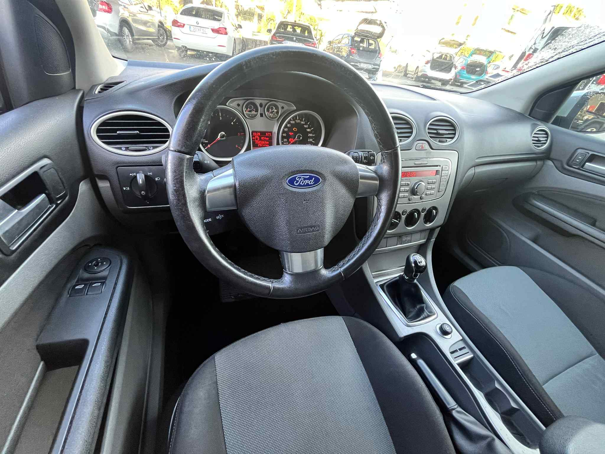 Ford Focus 1.6 TDCi Trend - Image 11