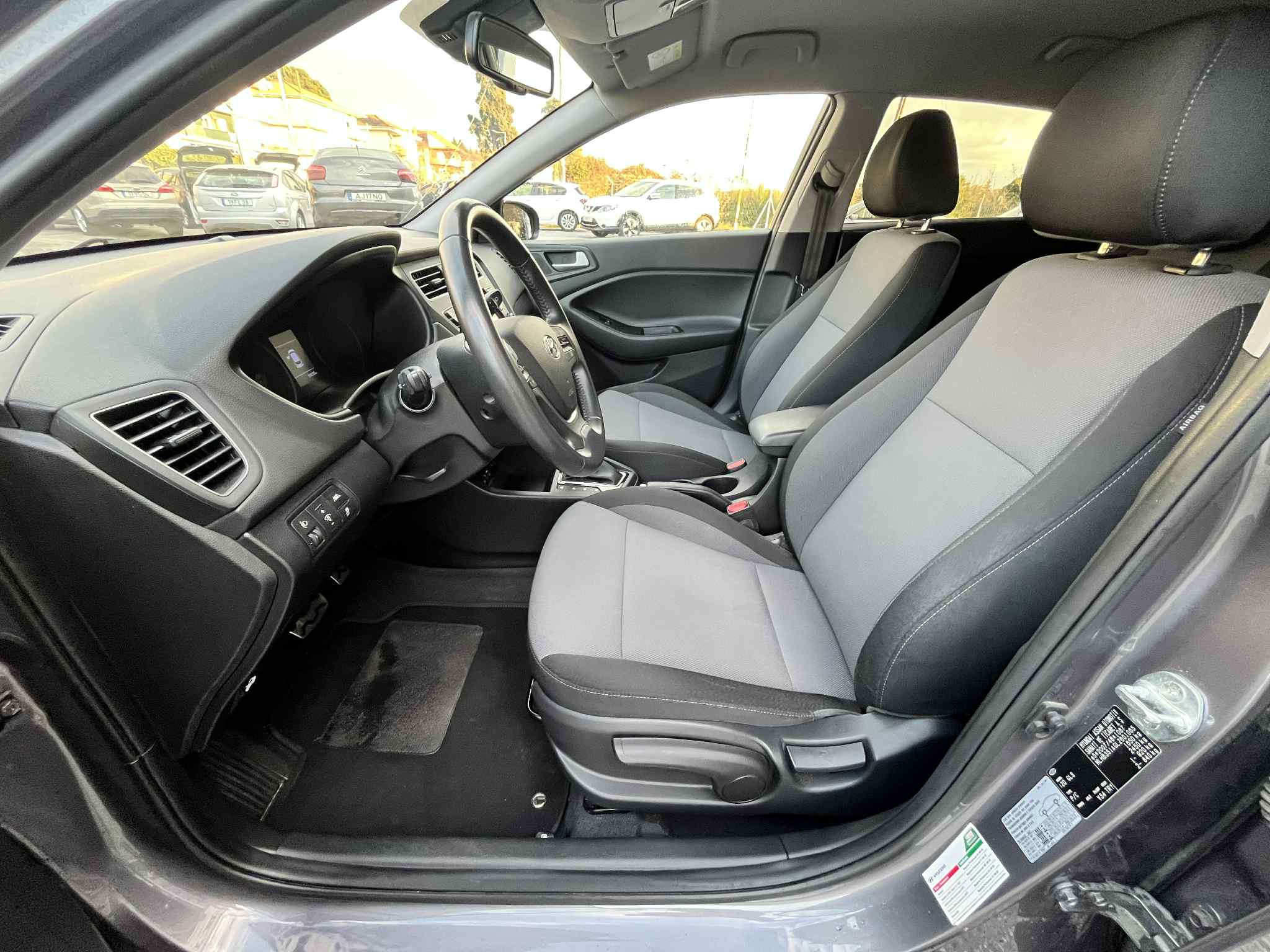 Hyundai i20 Active 1.0 T-GDi Style+TT+CI 7DCT - Image 11