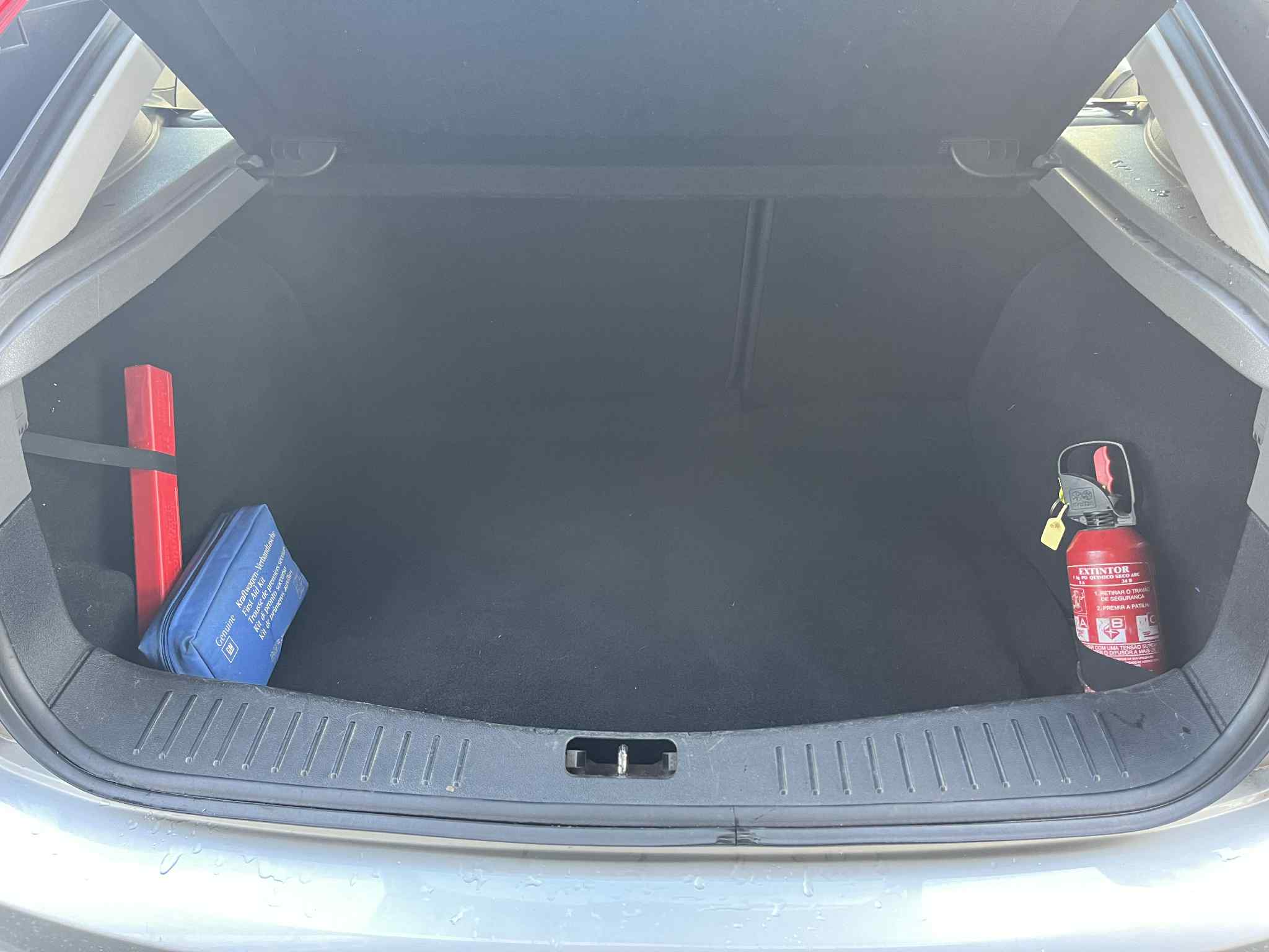 Ford Focus 1.6 TDCi Trend - Image 16