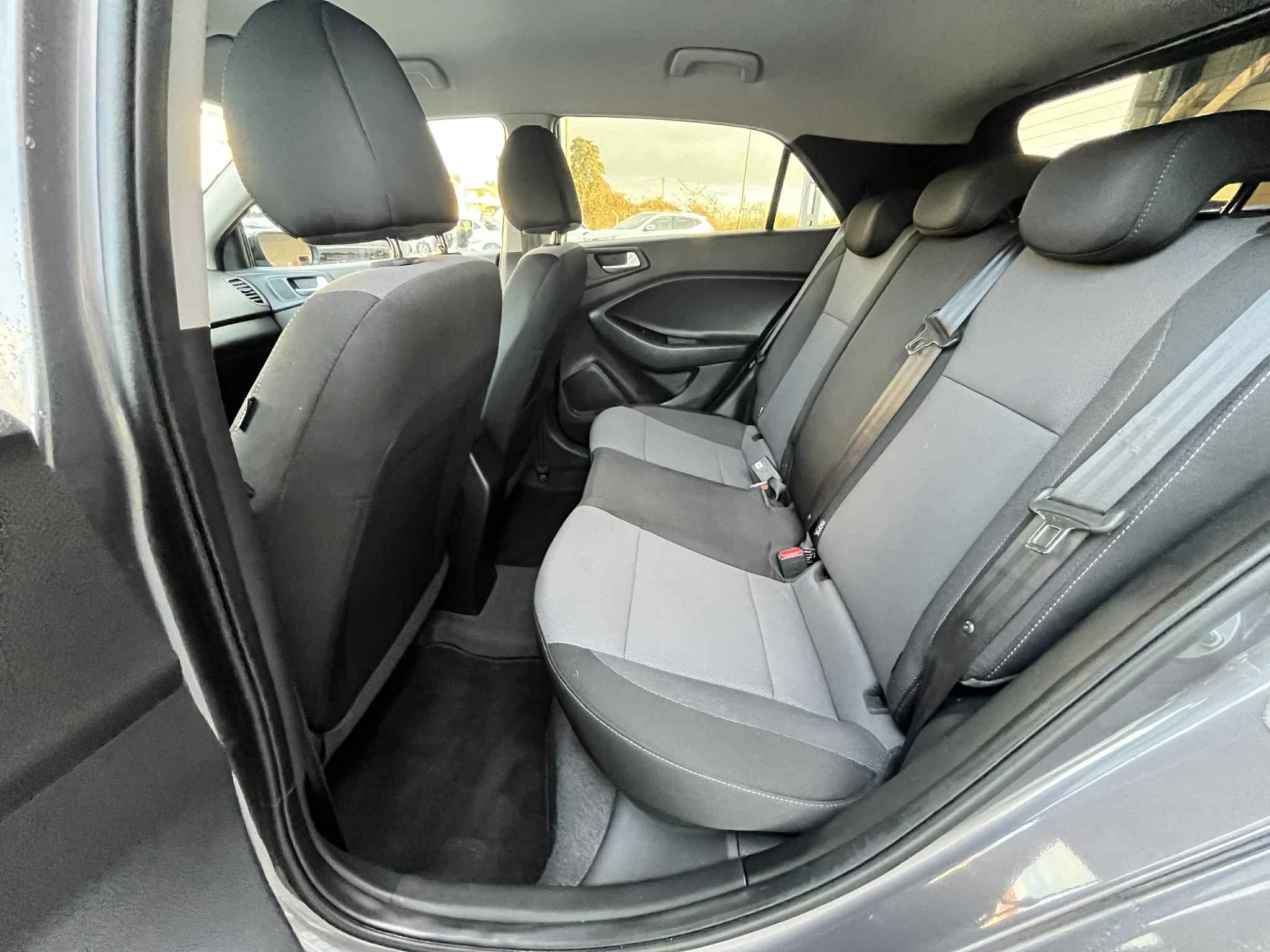 Hyundai i20 Active 1.0 T-GDi Style+TT+CI 7DCT - Image 15