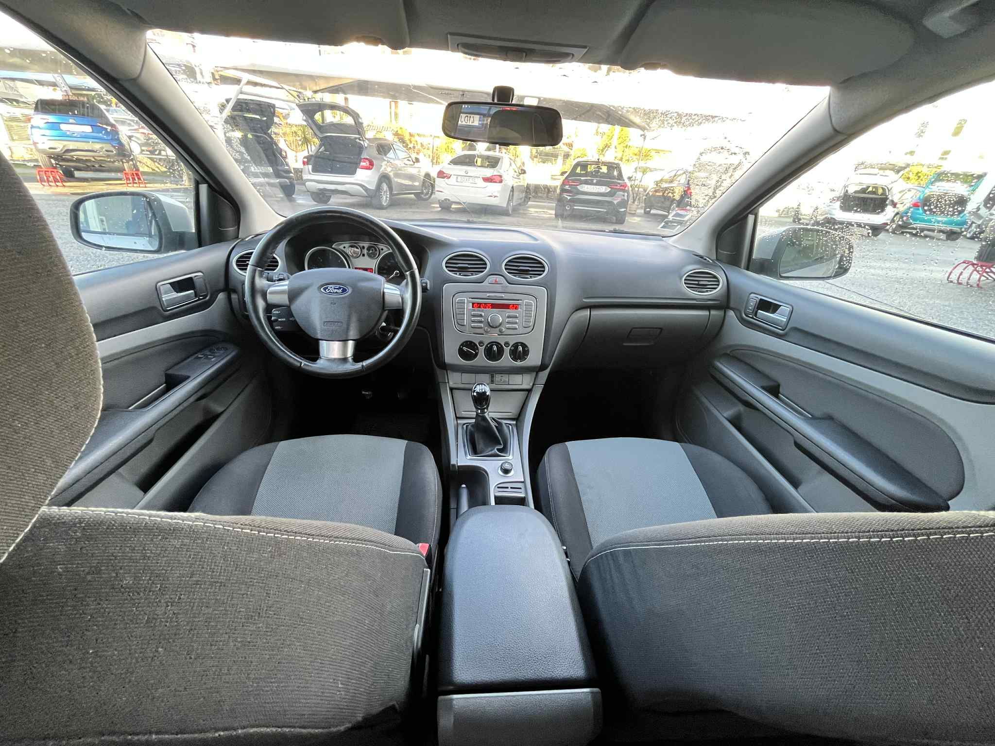 Ford Focus 1.6 TDCi Trend - Image 12