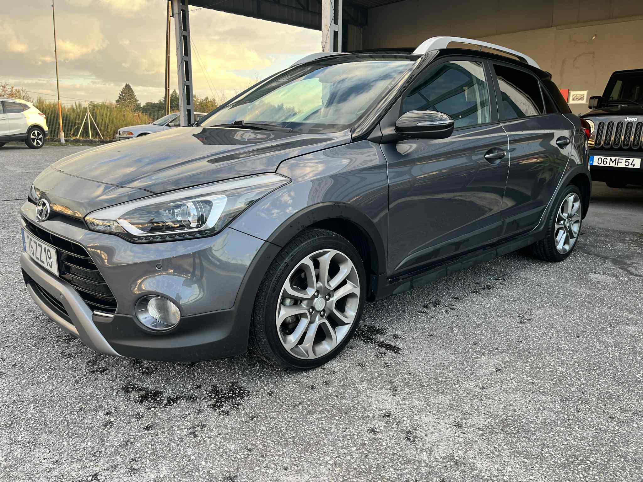 Hyundai i20 Active 1.0 T-GDi Style+TT+CI 7DCT - Image 9