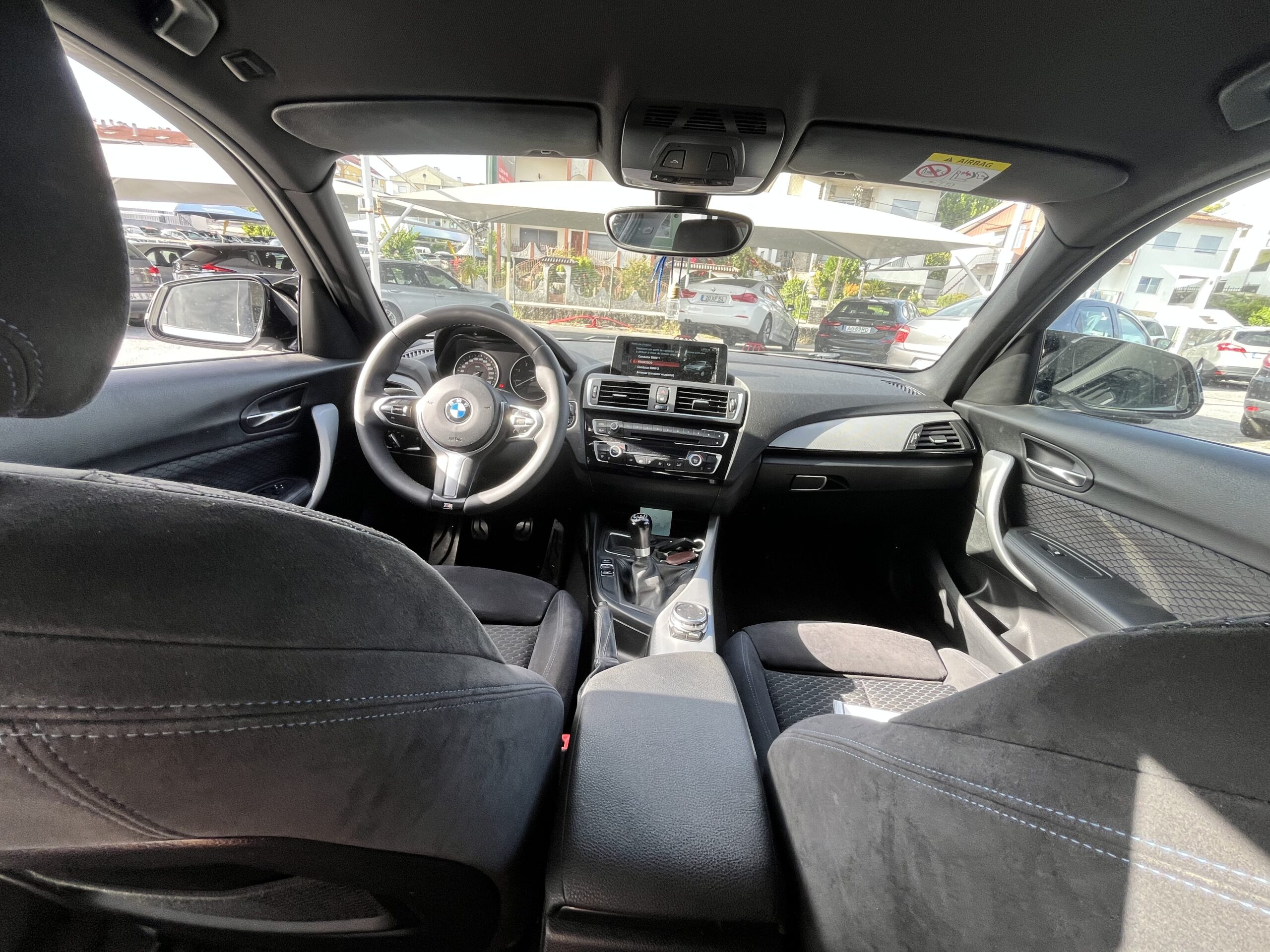 BMW 116 d Pack M - Image 17