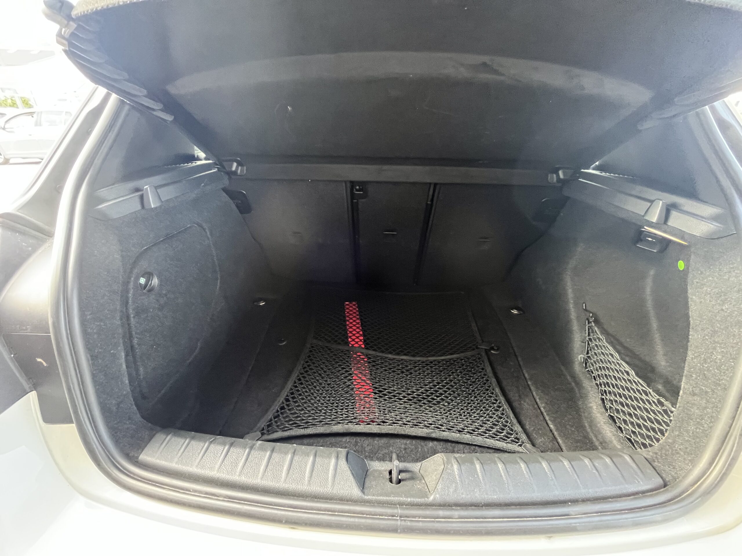 BMW 116 d Pack M - Image 18