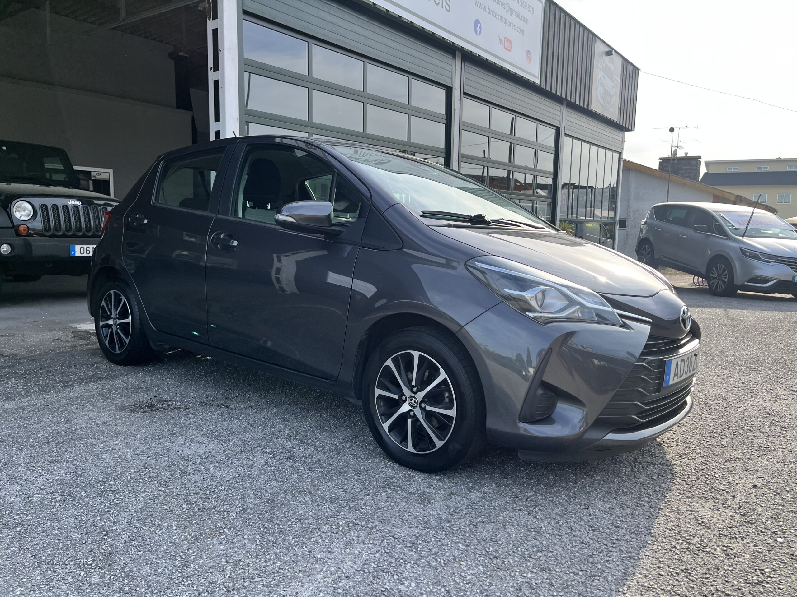 Toyota Yaris 1.0 VVT-i Comfort - Image 2
