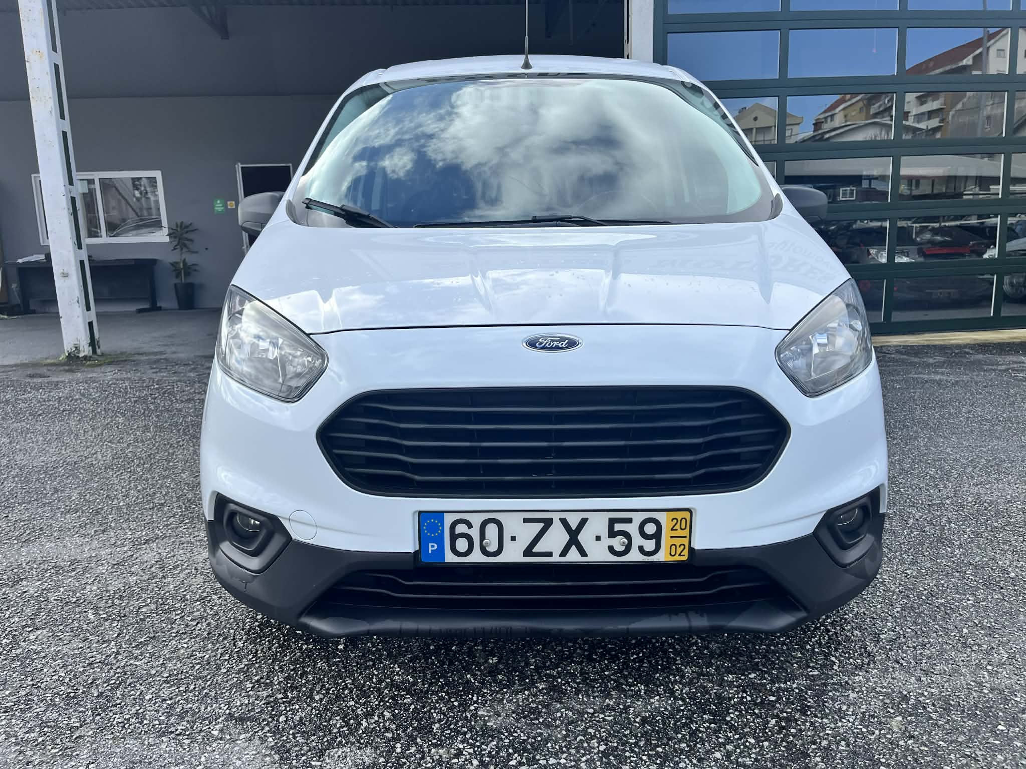 Ford Transit Courier 1.5 TDCi Trend - Image 3