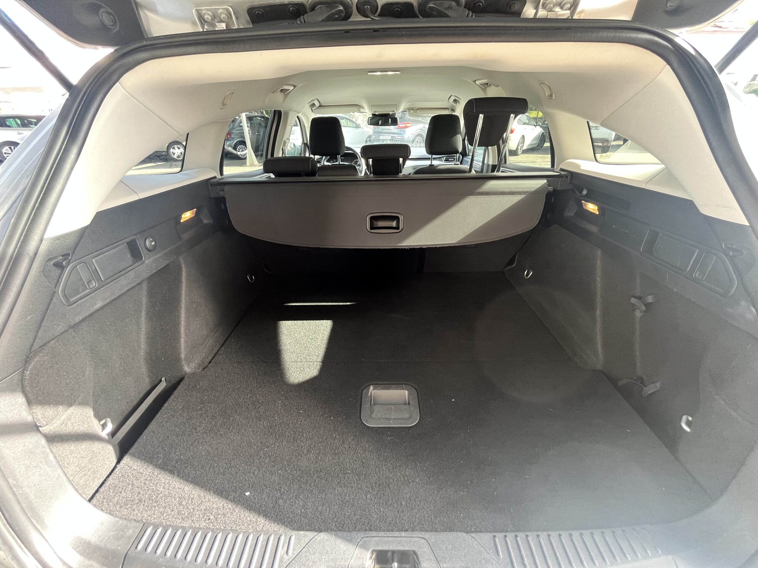 Ford Focus SW 1.5 TDCi Titanium - Image 20