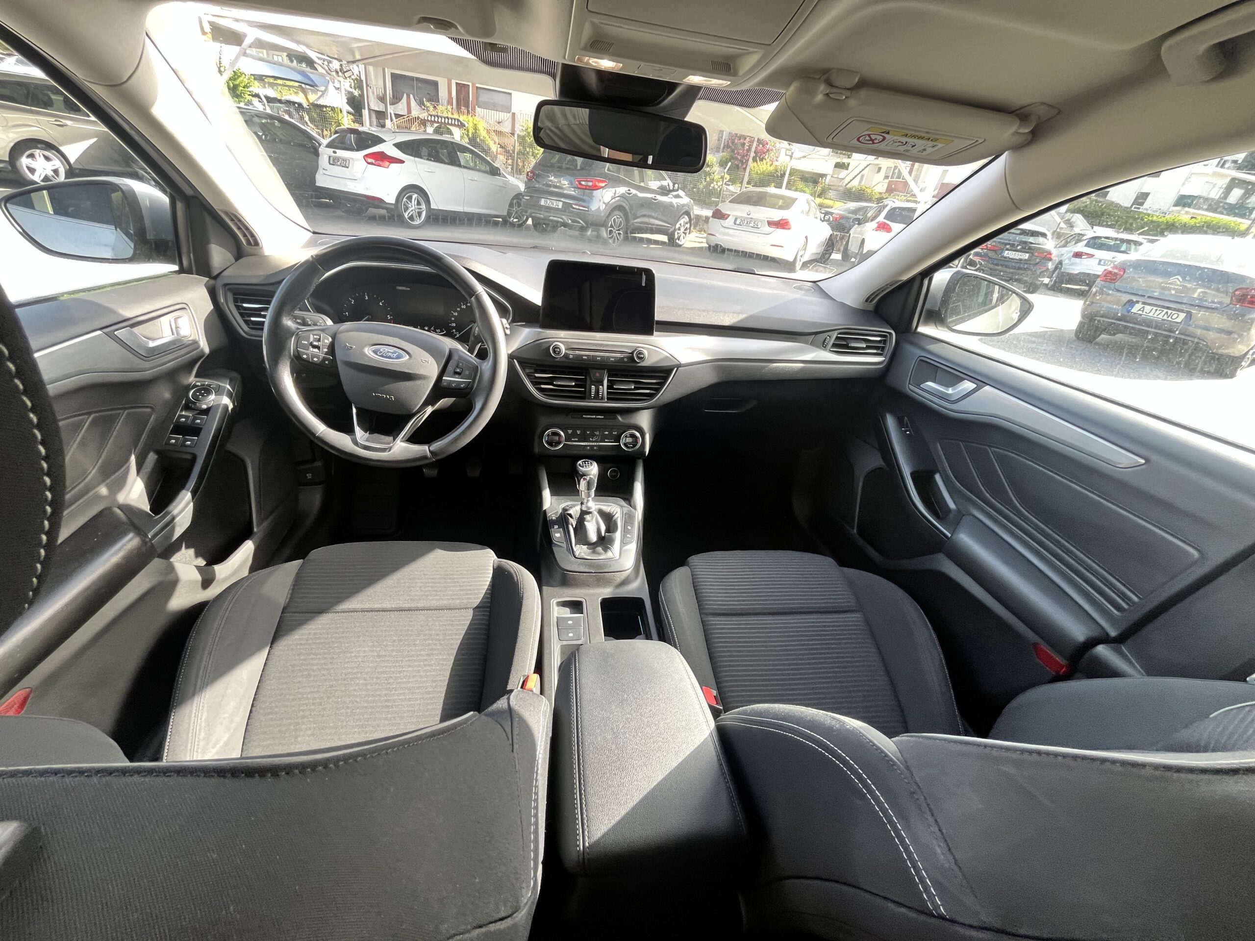 Ford Focus SW 1.5 TDCi Titanium - Image 11